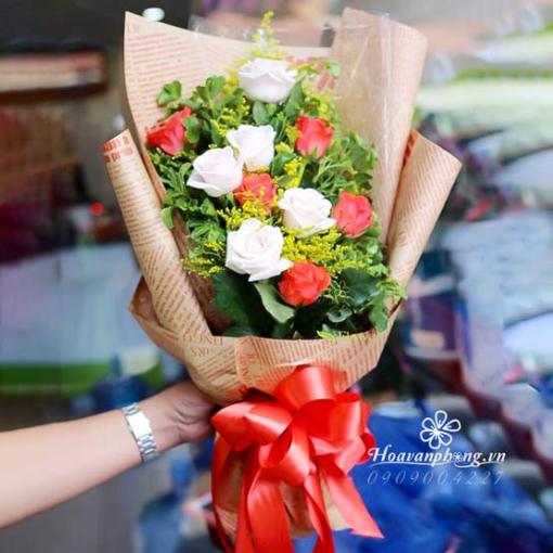 Bó Hoa Tươi Tặng Sinh Nhật “Sắc Hoa Rạng Rỡ”