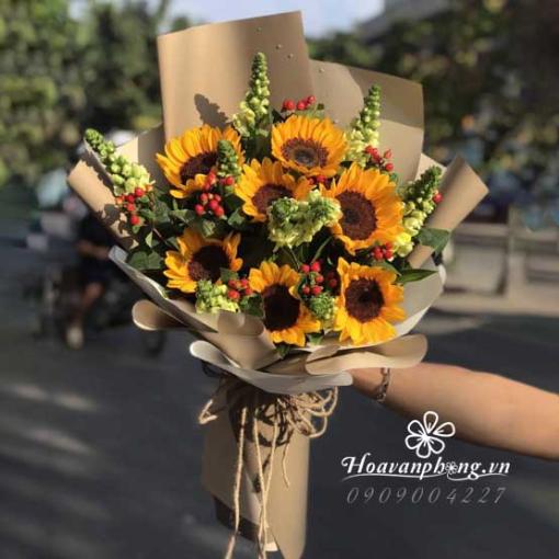 Bó Hoa Tươi Tặng Sinh Nhật “Tuổi Mới Tròn Đầy”