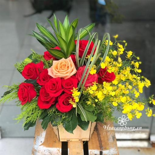 Hộp Hoa Sinh Nhật “Rực Rỡ Ngày Vui”