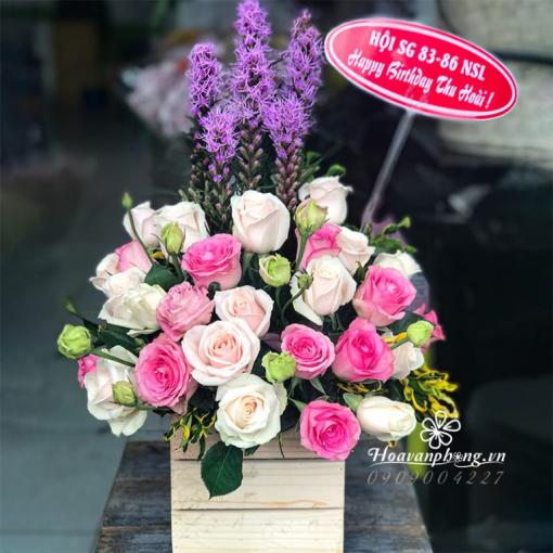 Hộp Hoa Sinh Nhật Tinh Tế “Hồng Trắng Thanh Nhã”