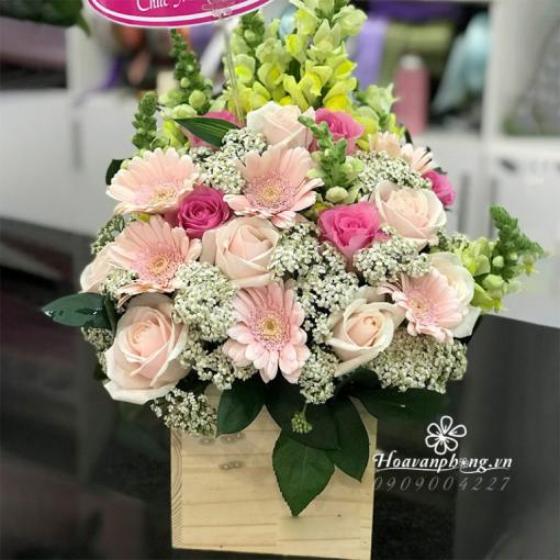 Hộp Hoa Sinh Nhật Ý Nghĩa “Dịu Dàng Ngày Thương”