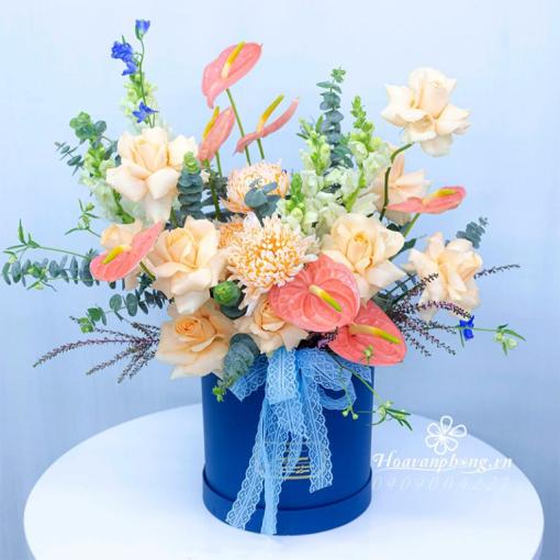 Hộp Hoa Tặng Sinh Nhật Đẹp “Thanh Lịch Biển Xanh”