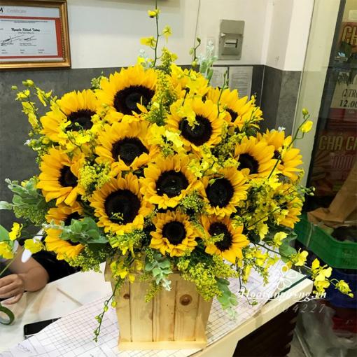 Hoa Tươi Tặng Sinh Nhật Rực Rỡ “Ánh Dương Rạng Ngời”