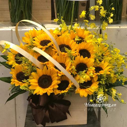 Hộp Hoa Tươi Tặng Sinh Nhật “Nắng Vàng Hạnh Phúc”