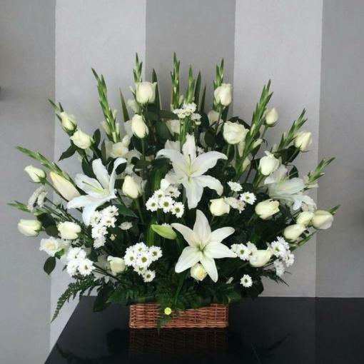 Giỏ Hoa Chia Buồn “Vĩnh Biệt Thanh Tâm”