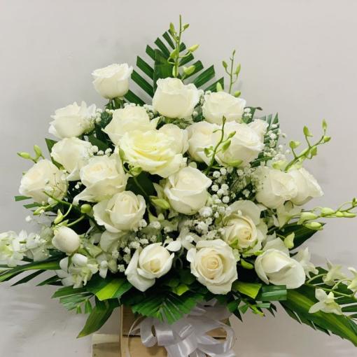 Hộp Hoa Tươi Chia Buồn “Về Cõi Vĩnh Hằng”