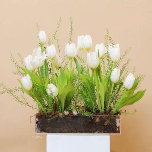 Giỏ Tulip Trắng Tối Giản