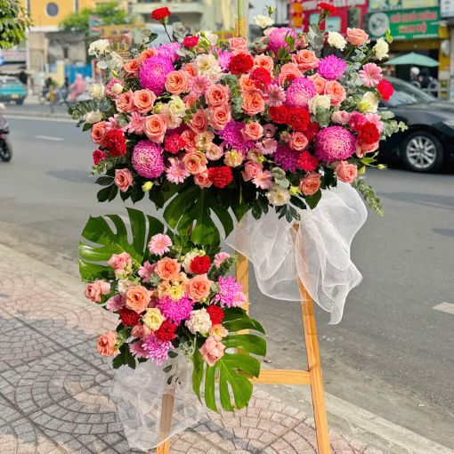 Kệ Hoa Tặng Khai Trương Thẩm Mỹ Viện “Sắc Hoa Thịnh Vượng”