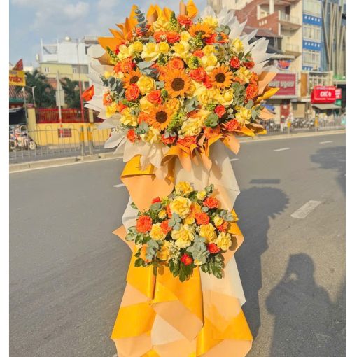 Kệ Hoa Chúc Mừng “Doanh Dư Đắc Lợi”