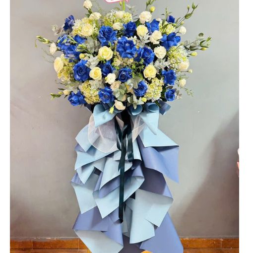 Kệ Hoa Khai Trương Ý Nghĩa “Đâm Chồi Nảy Lộc”