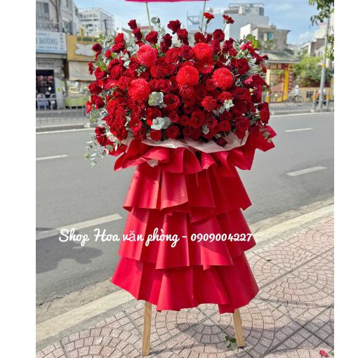 Kệ Hoa Khai Trương “Khởi Đầu Hy Vọng”