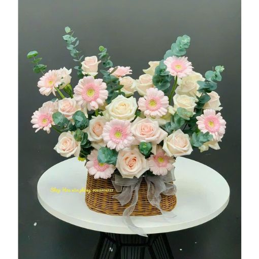 Giỏ Hoa Tặng Khai Trương Dịu Dàng
