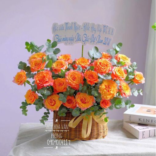 Giỏ Hoa Chúc Mừng Tỏa Sáng Thành Công
