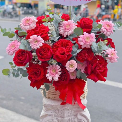 Giỏ Hoa Tặng Dịp Khai Trương Tươi Vui