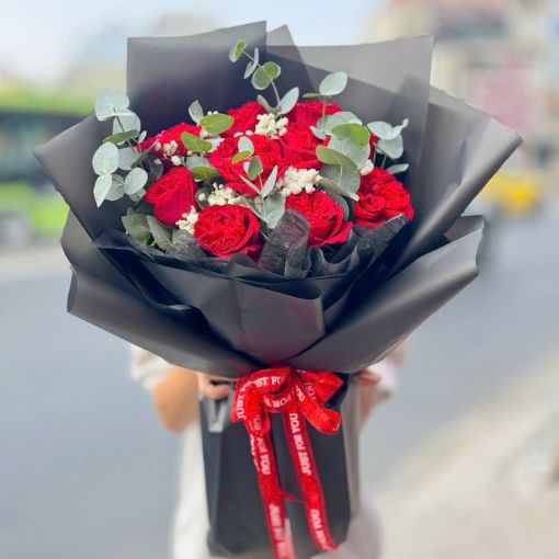 Bó Hoa Sinh Nhật Sang Trọng Bí Ẩn