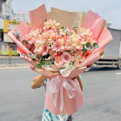 Bó Hoa Chúc Mừng Tuổi Mới Hồng Đào Ngọt Ngào