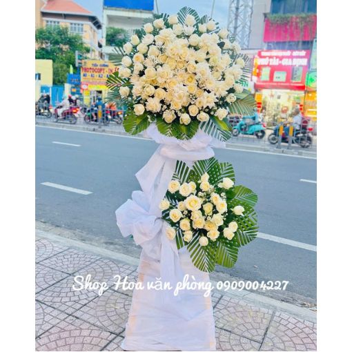 Kệ hoa Chia Buồn Đẹp Hoa Hồng Trắng