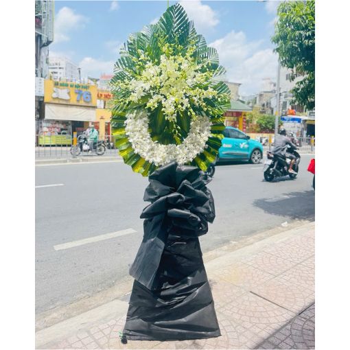 Kệ Hoa Chia Buồn Ý Nghĩa Chia Xa