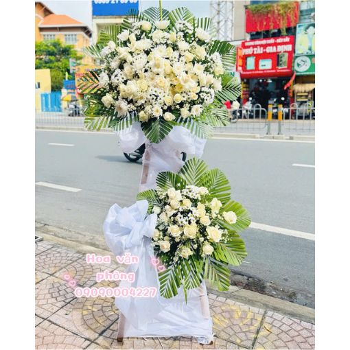 Vòng Hoa Trắng Thành Kính Phân Ưu