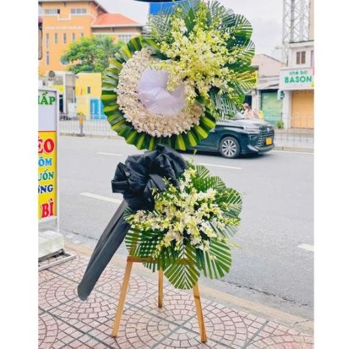 Kệ Hoa Chia Buồn Thành Kính Tiễn Biệt