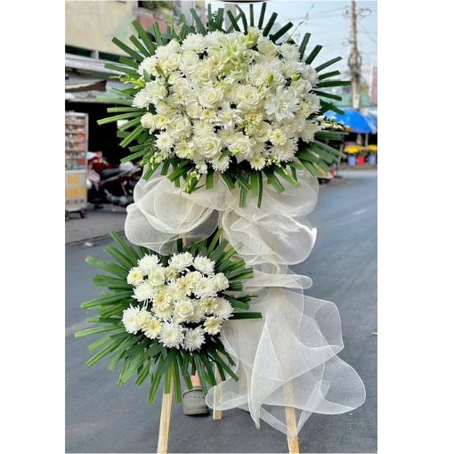 Kệ Hoa Chia Buồn Trầm Lắng Lời Tiễn Biệt Trang Nghiêm