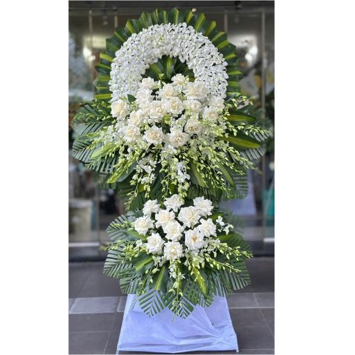 Kệ Hoa Chia Buồn Tone Trắng Giã Từ