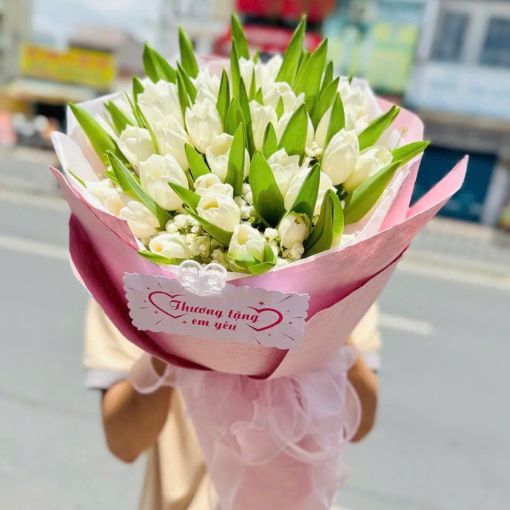 Bó Hoa Tulip Trắng Điều Lãng Mạn