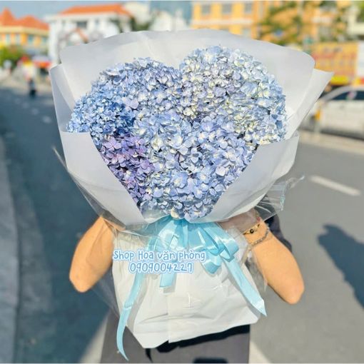 Bó Hoa Sinh Nhật Blue Heart