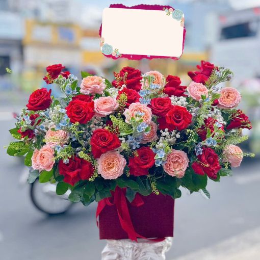 Hộp Hoa Sinh Nhật Viên Mãn