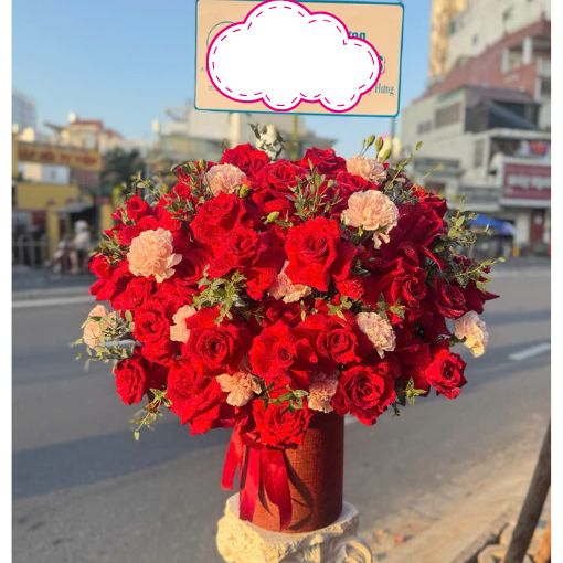 Hộp Hoa Sinh Nhật Tặng Bạn Thân Phát Đạt