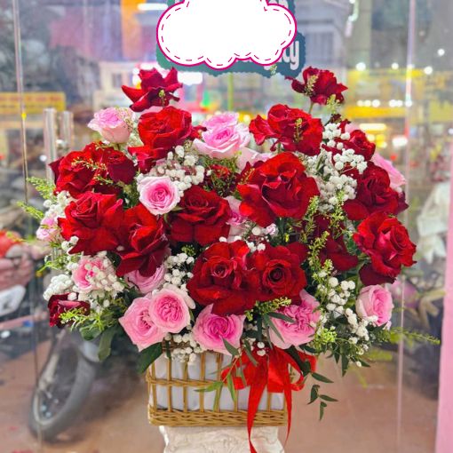 Hộp Hoa Sinh Nhật Trọn Vẹn Yêu Thương