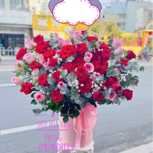 Hộp Hoa Sinh Nhật Yêu Thương Rạng Ngời