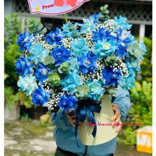 Hộp Hoa Sinh Nhật Xanh Ý Nghĩa