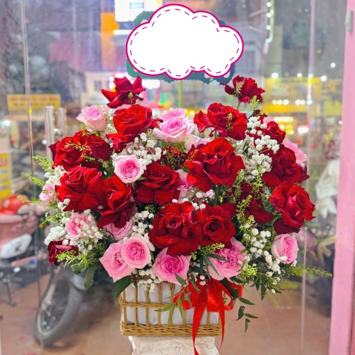 Giỏ Hoa Sinh Nhật Đong Đầy Tình Cảm