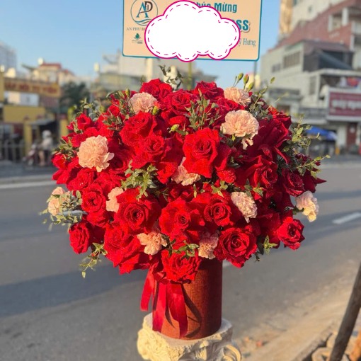 Hộp Hoa Khai Trương Đỏ May Mắn